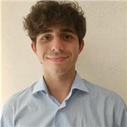 Studente di giurisprudenza diplomato in lingue